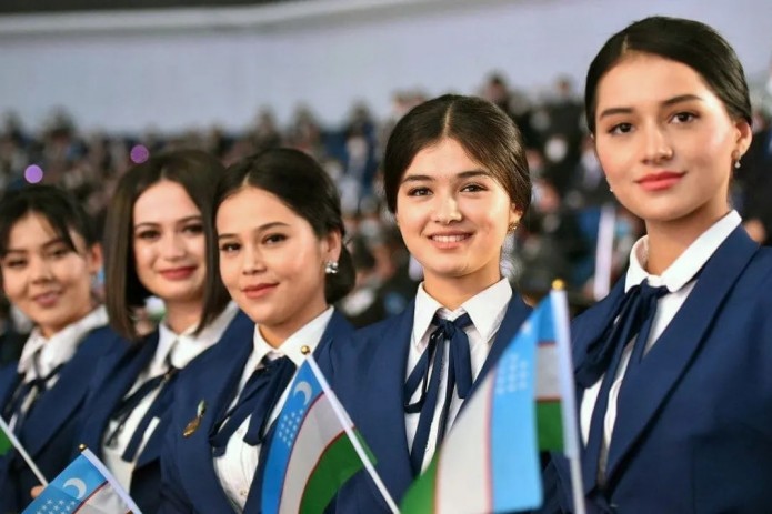 Хотин-қизлар – жамиятдаги янгиланишлар фаоли Хотин-қизлар – жамиятдаги янгиланишлар фаоли