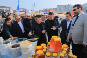 Гуллар шаҳри дунёга бу гал бол тутди!